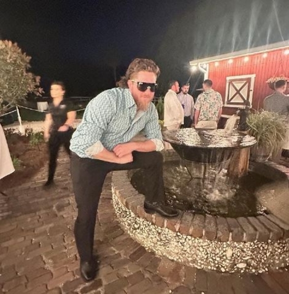 Meet your Posher, Justin - Picture 1 of 1